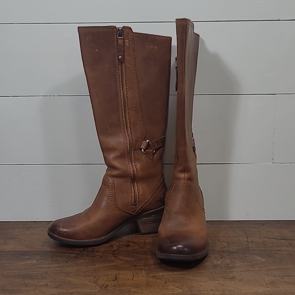 Teva Shoes - EUC Teva Boots Women's sz 5 Foxy Tall Cognac Leather Side Zip Waterproof Boots